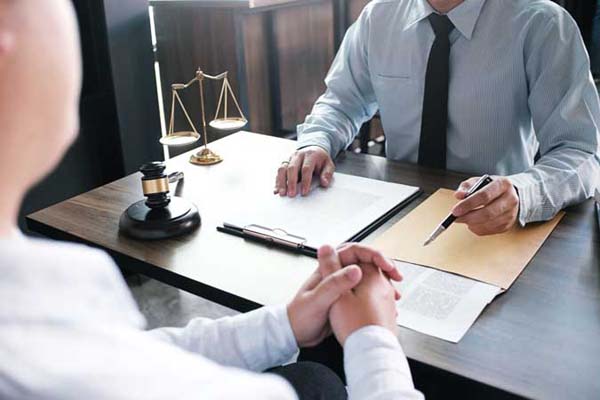 Why You Need The “Right” Real Estate Lawyer
