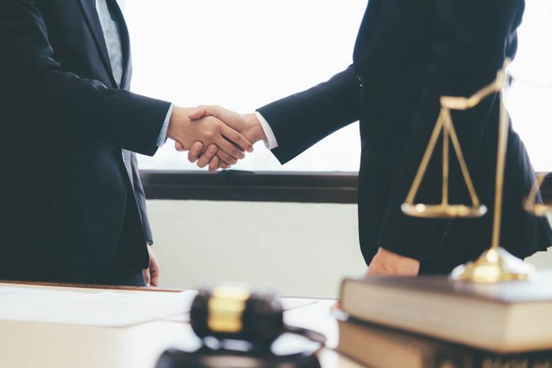 How To Choose A Lawyer
